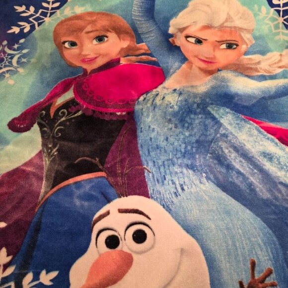 Disney Frozen Plush Fleece Blanket – Elsa, Anna & Olaf Winter Snowflake Throw | - Picture 2 of 7